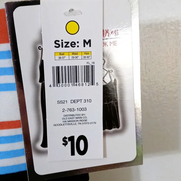 Ladies dresses - Picture 5 of 5